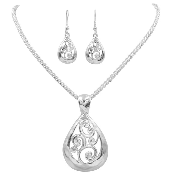 Filigree Teardrop Silver Pendant Necklace Set - Picture 1 of 3